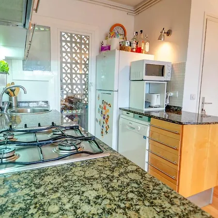 Appartamento Tropical Terrace By Hello Homes *