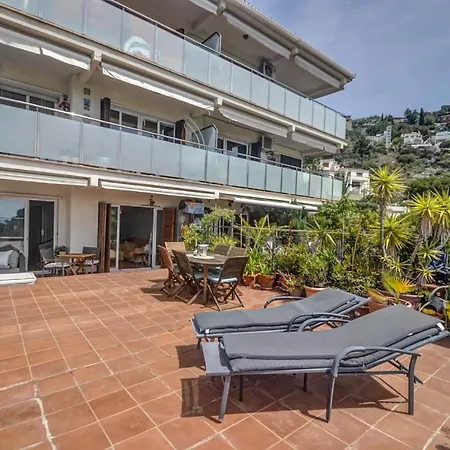 Apartment Tropical Terrace By Hello Homes Sitges