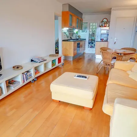 Apartment Tropical Terrace By Hello Homes Sitges