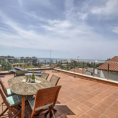 Tropical Terrace By Hello Homes דירה *