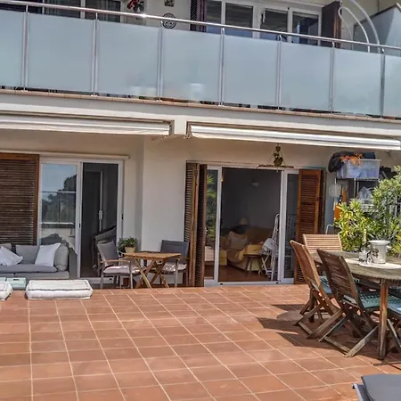 דירה Tropical Terrace By Hello Homes